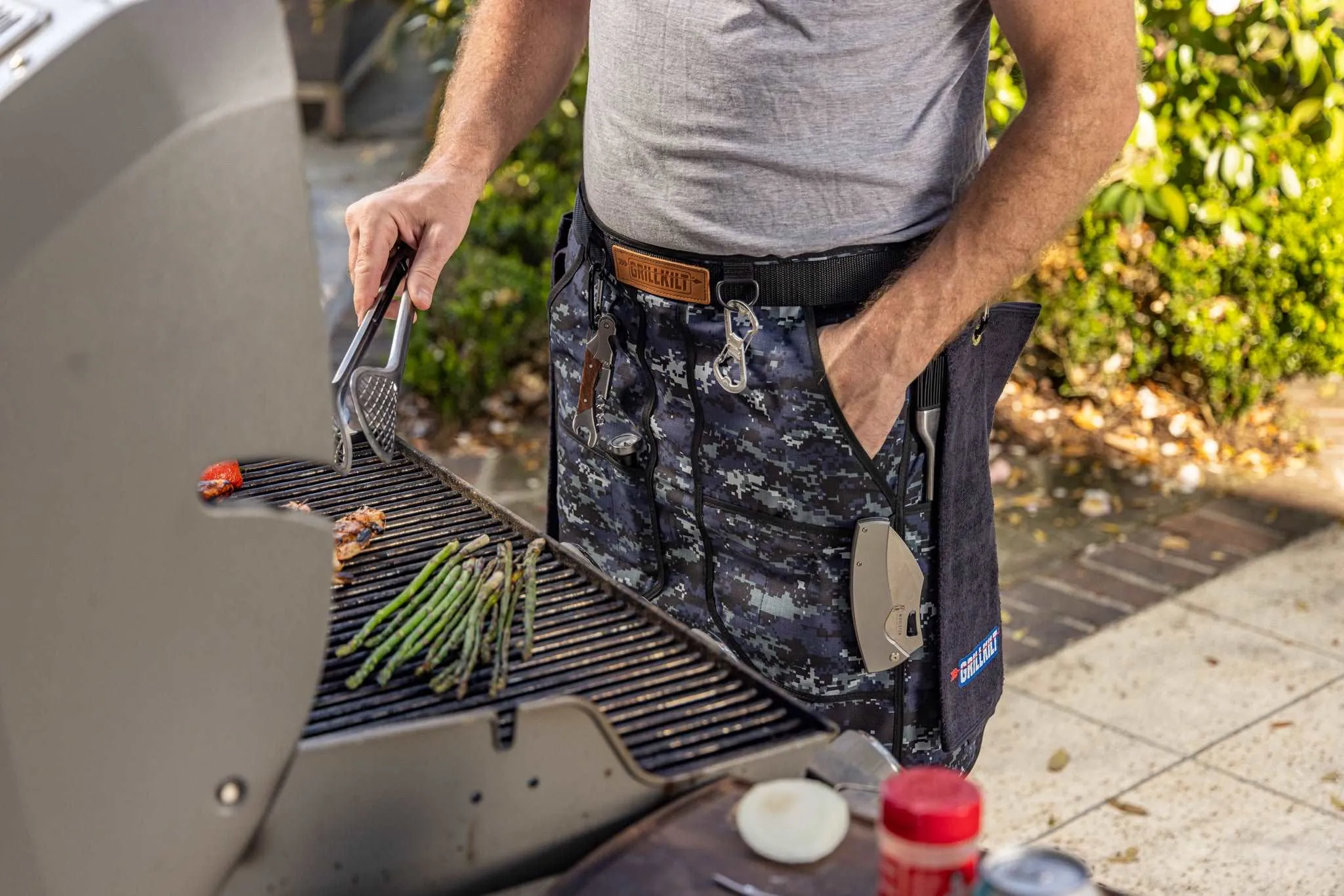 GRILLKILT Grilling Apron - Navy Camo