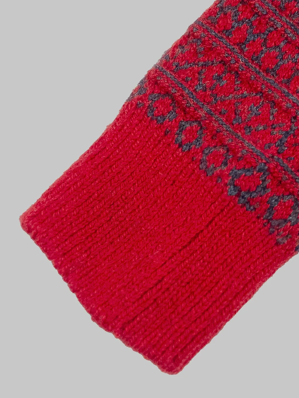 Nishiguchi Kutsushita Wool Jacquard Socks Red